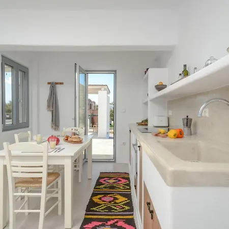 Soraya, Private Two Storey Gem In Stelida, Naxos *